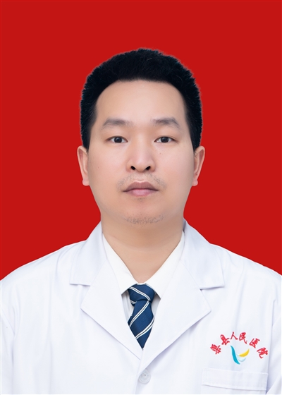邓明军